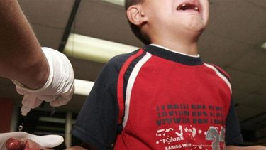 Rivadavia: un niño terminó con las manos destrozadas por usar pirotecnia