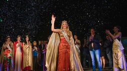 Santa Lucía coronó a Rocío Echegaray como reina