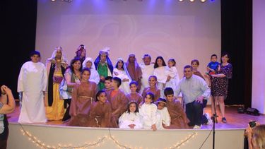 Abuelos festejaron la Navidad con un Belén Viviente