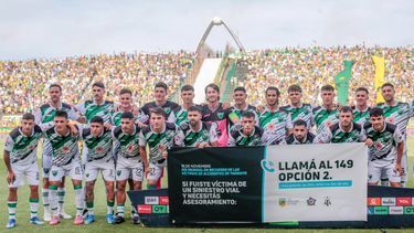 Tras el descenso, una tormenta desvió el vuelo que traía de regreso a San Juan al plantel de San Martín. Tras el descenso, una tormenta desvió el vuelo que traía de regreso a San Juan al plantel de San Martín.