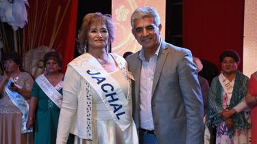 Reina del Adulto Mayor: “La vida siempre nos da emoción”