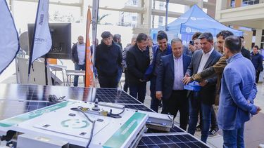 Orrego visitó la Expo Solar, el evento que busca impulsar el desarrollo de energías limpias
