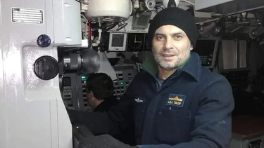 Vandalizaron una placa que homenajea a Cayetano Vargas, uno de los tres tripulantes que fallació en la tragedia del submarino ARA San Juan.