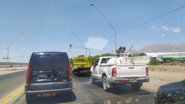 En la Ruta 40 Sur ya funcionan dos semáforos más