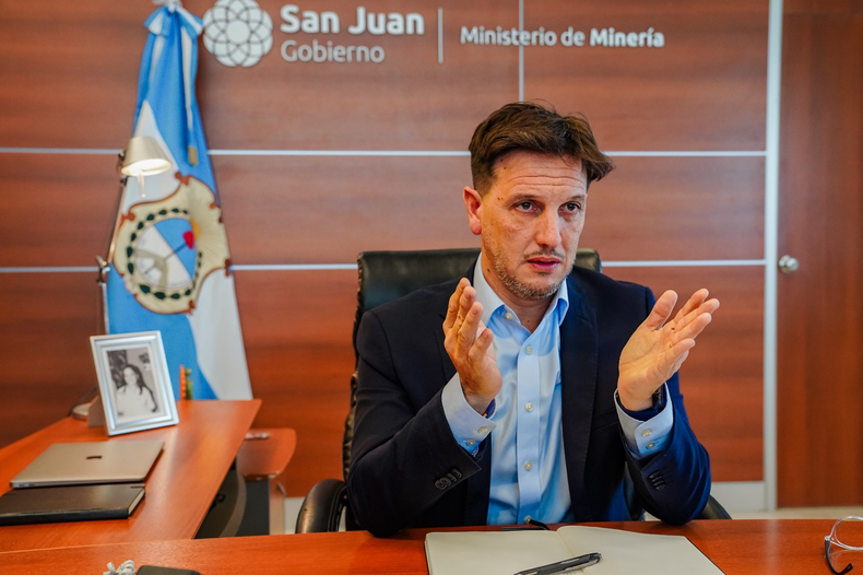 «Es una satisfacción que se les devuelva a las provincias las facultades de evaluar su ambiente periglaciar»Perea, tras la media sanción de la Ley de Glaciares