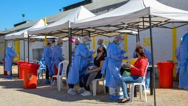 Ante la escalada de casos, ¿dónde se realizan los hisopados en San Juan?