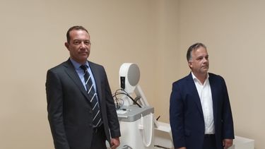 Ministros de Salud e Infraestructura recorrieron el nuevo hospital de Iglesia