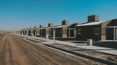 Sergio Uñac anunció un nuevo barrio para un sector postergado y la visita de Jorge Ferraresi por más casas