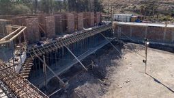 El Hotel Del Bono Termal muestra sus dos plantas en el predio La Laja.