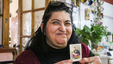 Karina, la sanjuanina que vive junto a San Cayetano.