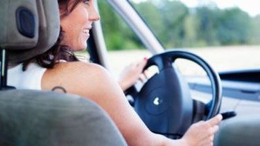 Las mujeres chocan menos, pero son el 21 % de los conductores