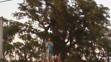 Multitud de fieles acompañan a la Virgen en Concepción