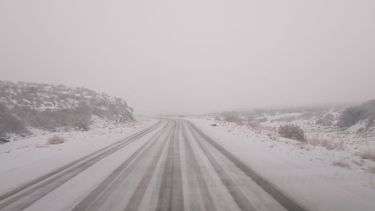 Una ruta, totalmente cortada por la nieve