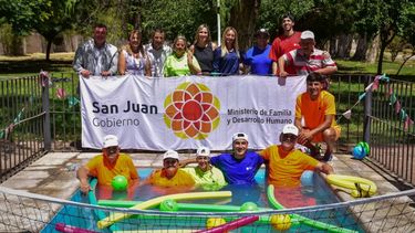 La pileta de la Residencia Eva Duarte para adultos mayores volvió a funcionar