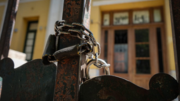 Todo indica que el edificio centenario de Avenida Rawson y General Paz, que permanece cerrado, deberá ser demolido.&nbsp;