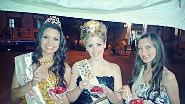 Una belleza sanjuanina, en la Fiesta de la Frutilla