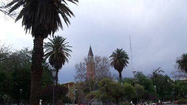 Con máxima de 18º, rige un alerta por vientos intensos en zona cordillerana