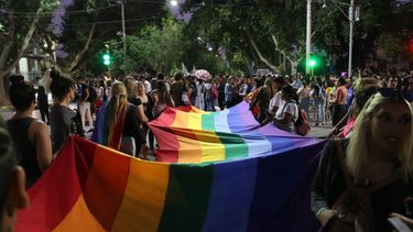 Una multitud hizo vibrar las calles del microcentro sanjuanino a puro orgullo
