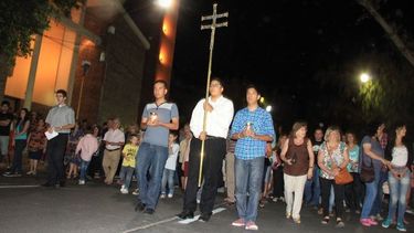 Así se vivió el Via Crucis en San Juan