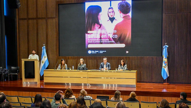 Alerta por sífilis: embarazadas y jóvenes entre los más afectados, advierten en un simposio en San Juan