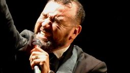 Un conocido cantante sanjuanino mostró su sufrida situación con una foto en la ambulancia