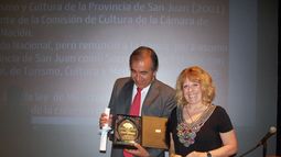 El ministro de Turismo Elizondo fue distinguido por su excelencia en la gestión