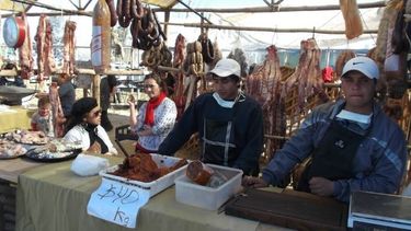 Gran Fiesta del Carneo Español, con trámite de DNI de yapa