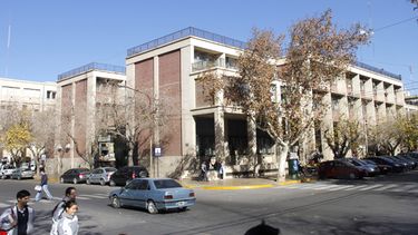 Los empleados judiciales protestan y paran este jueves