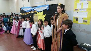 Reina y Virreina del Sol participaron en los actos por San Juan