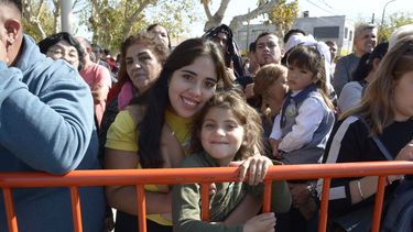 ¿Estuviste en el desfile del 25 en Mayo en Caucete?: ¡buscate!