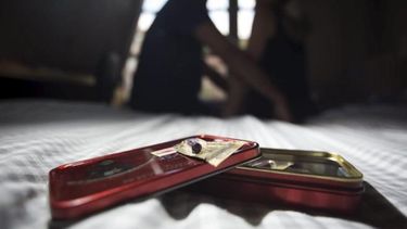 Jóvenes al palo: la venta de viagra en San Juan va en aumento