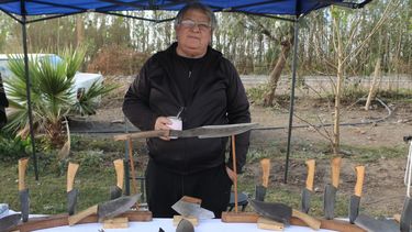 Raúl Zalazar, en su stand en la pasada Fiesta del Tropillero en el Médano de Oro.