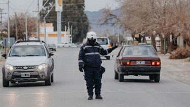 Confirman dos casos más de coronavirus en Caucete y sumó 4 positivos en un día: aislaron a todo el departamento