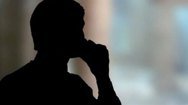 La llamada que alertaba de una bomba en la escuela Augusto Pulenta de San Martín es un hombre y de edad juvenil.