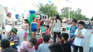 Una fiesta para inaugurar una nueva Biblioteca Popular en Chimbas