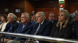 Discurso correcto y con anuncios acordes a la situación: las repercusiones de las palabras de Orrego en la apertura de sesiones Discurso correcto y con anuncios acordes a la situación: las repercusiones de las palabras de Orrego en la apertura de sesiones