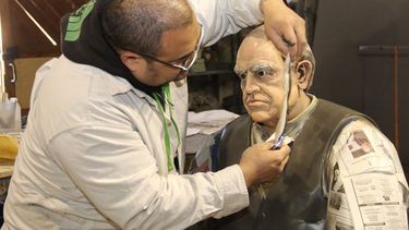 Reformaron la nueva estatua de Sarmiento para evitar nuevos daños