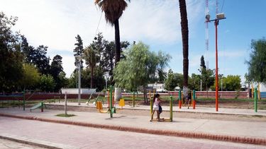 Las plazas de 25 de Mayo lucen como nuevas