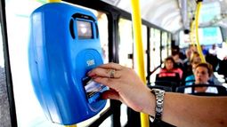 Por ley, quieren crear en San Juan un “boleto obrero” para el micro