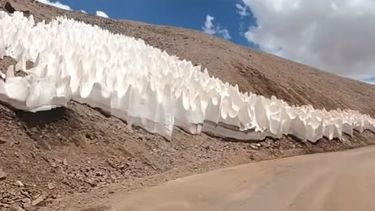 Video: un youtuber cruzó el Paso de Agua Negra y quedó encantado con la aventura del camino