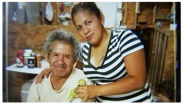 La víctima y su nieta.