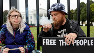 Aborto, esclavitud, marihuana: lo que también se votó en Estados Unidos