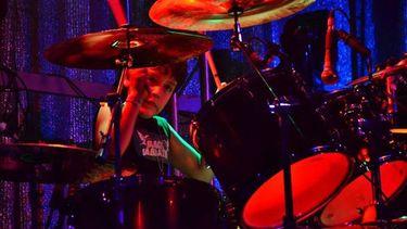 El batero de 8 años que rompe cabezas