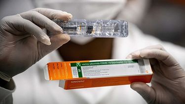 Qué dicen las autoridades sanitarias de San Juan sobre Sinovac, la polémica vacuna China