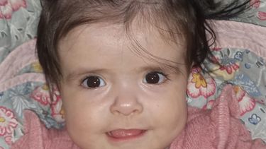 Su bebé tiene una lesión medular y podría quedar con parálisis: denuncia que la obra social no se hace cargo