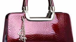 Atención chicas, lo que se viene son las carteras rígidas