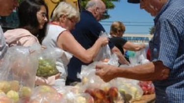 Emprendedores de Médano de Oro ofrecieron sus productos