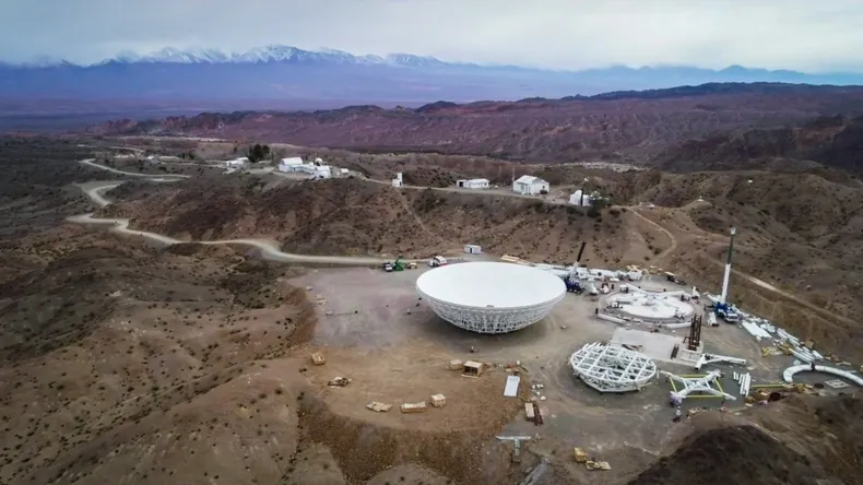 A la espera de una definición nacional, hay incertidumbre por el futuro del  Radiotelescopio chino con sede en Barreal