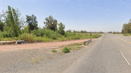 El triángulo de Sarmiento, con calle Mendoza Vieja naciendo en la intersección con Ruta 40. El triángulo de Sarmiento, con calle Mendoza Vieja naciendo en la intersección con Ruta 40.