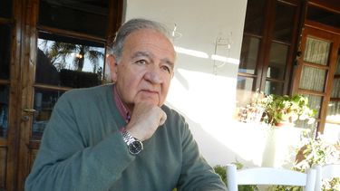 El movilero Lalo Olivares, internado por un ACV